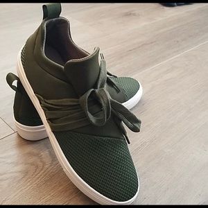 New Steve Madden size 8